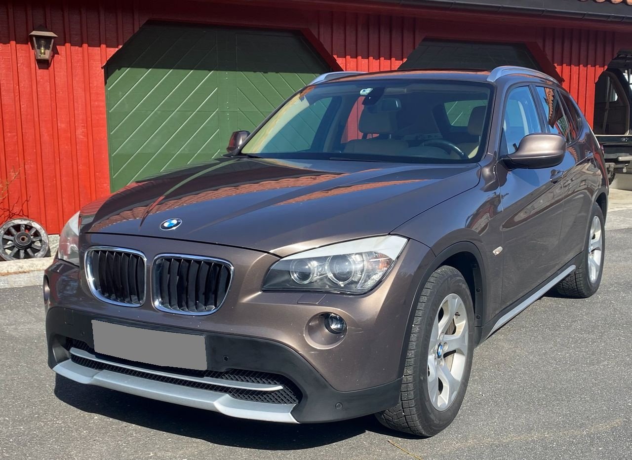 X1 xDrive 20i /4X4/X-line/Navi/CRUISE